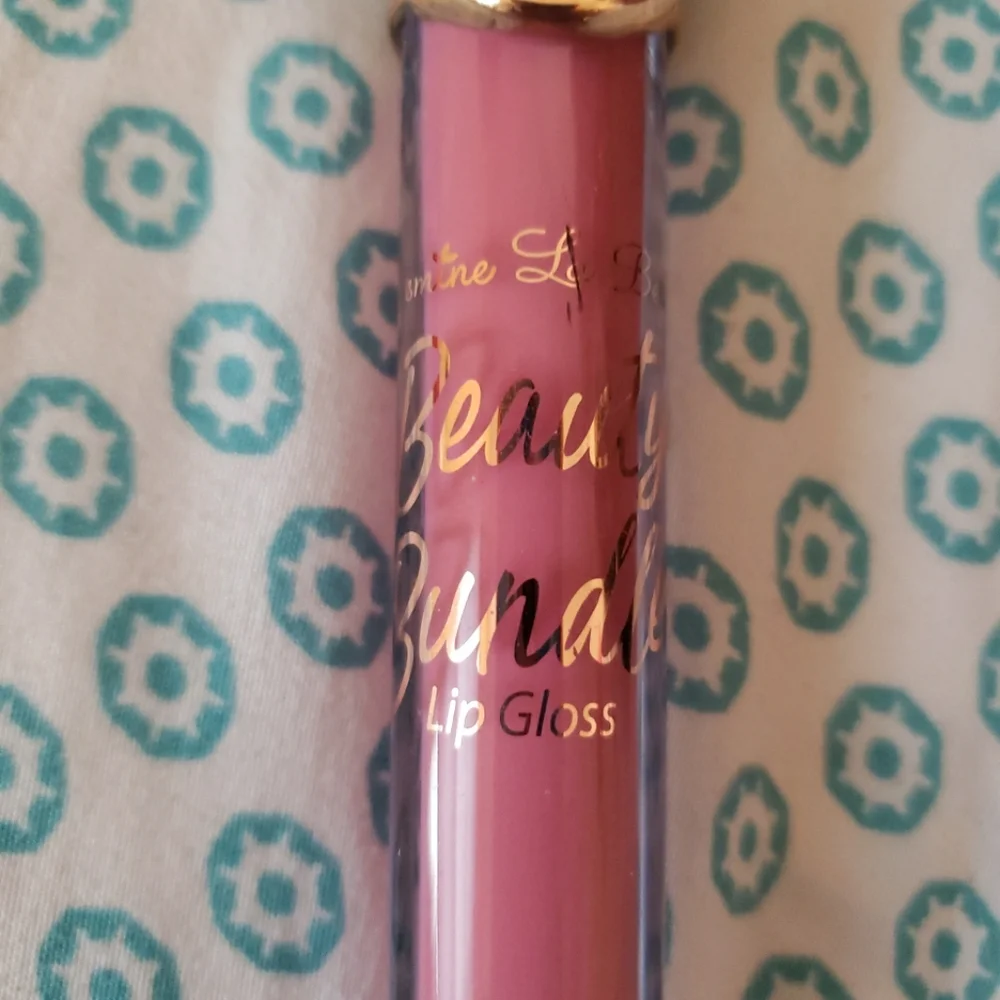 New Jasmine La Belle Pink Lip Gloss